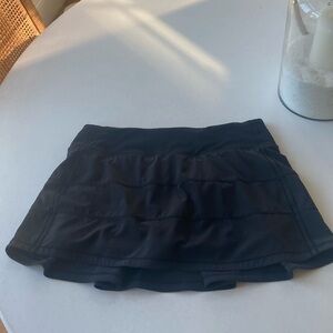 Lululemon Black Rival Skirt . 6 Reg